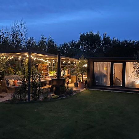 Dragonfly Glamping Spa Retreat Άσφορντ Εξωτερικό φωτογραφία