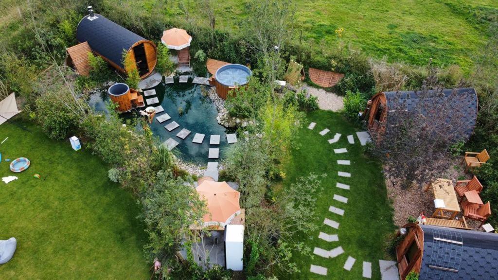 Dragonfly Glamping Spa Retreat Άσφορντ Εξωτερικό φωτογραφία